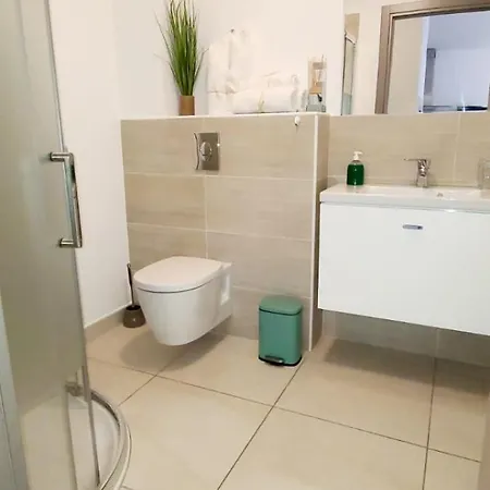 T2 Centre Ile Rousse شقة