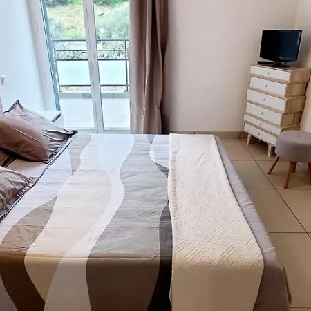 T2 Centre Ile Rousse شقة
