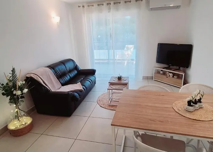 T2 Centre Ile Rousse LʼÎle-Rousse